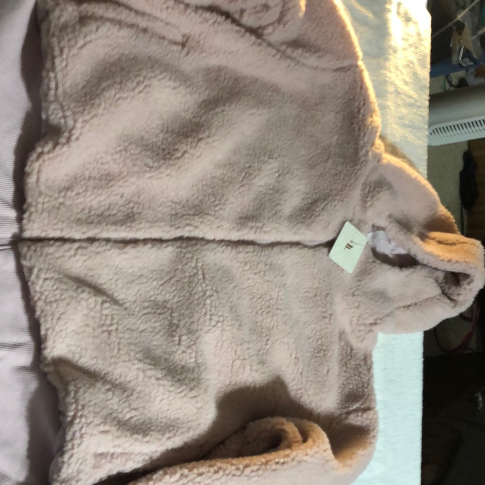 NWT Fabletics Sherpa Jacket 4X Muted Mauve